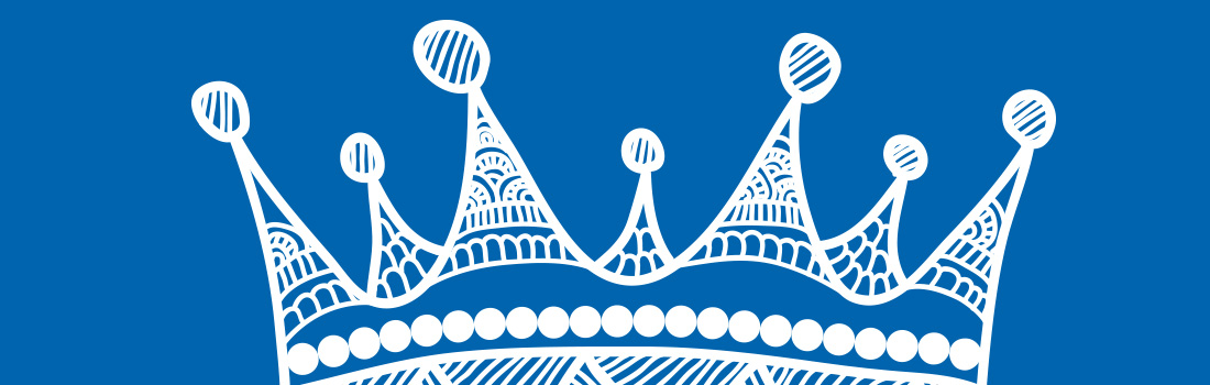 Couronne de la galette des rois sur fond bleu